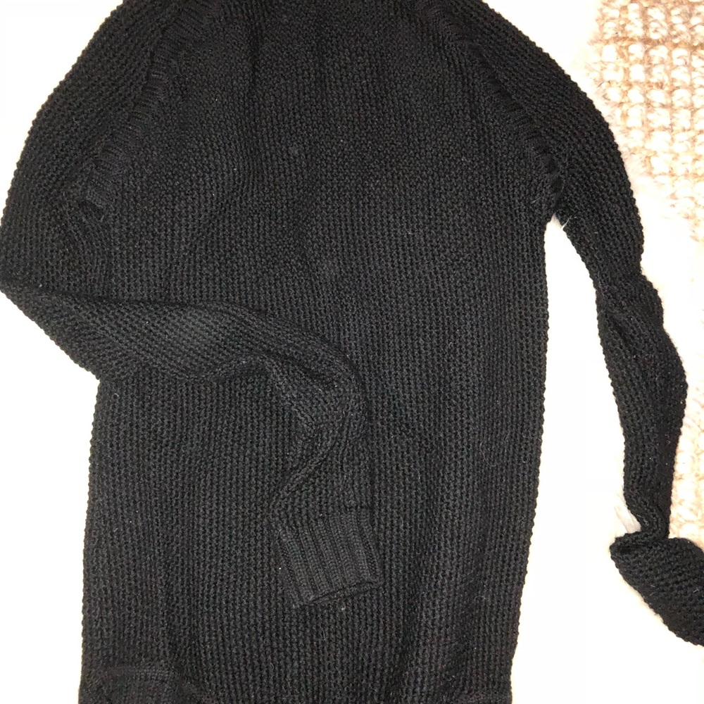 Lululemon sweater black